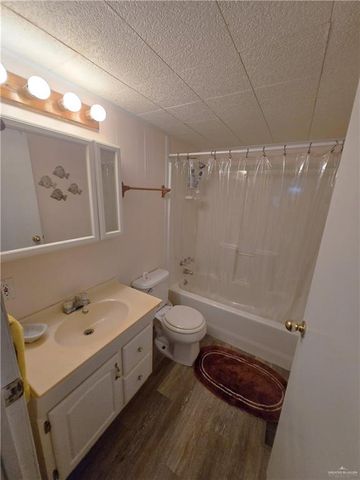 800 N Hibiscus Lane 11, La Feria, TX 78559