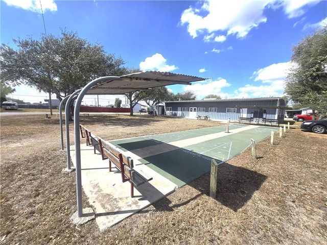 800 N Hibiscus Lane 11, La Feria, TX 78559