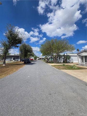 800 N Hibiscus Lane 11, La Feria, TX 78559