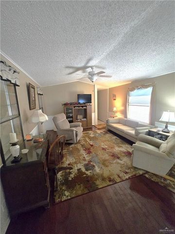 800 N Hibiscus Lane 11, La Feria, TX 78559