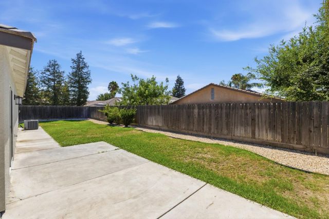 3709 Harris Road, Bakersfield, CA 93313