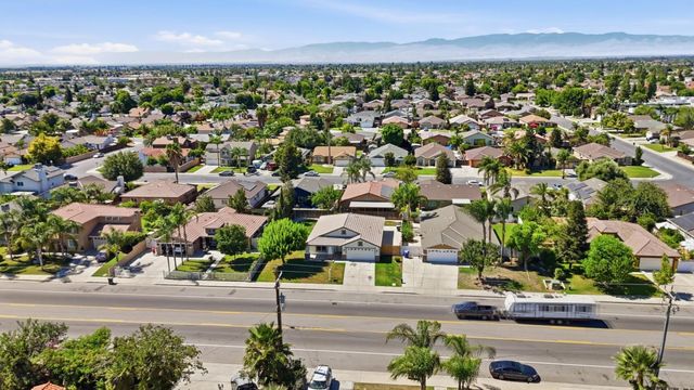3709 Harris Road, Bakersfield, CA 93313