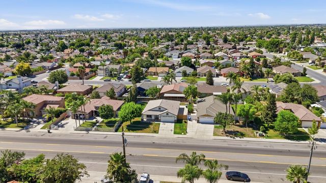 3709 Harris Road, Bakersfield, CA 93313