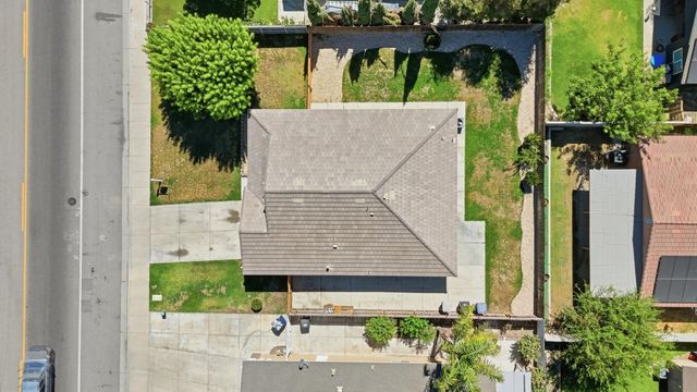 3709 Harris Road, Bakersfield, CA 93313