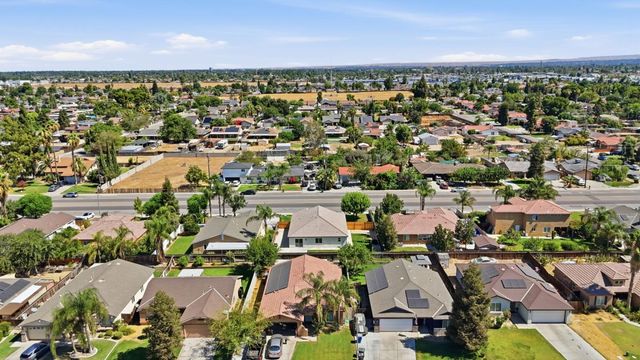 3709 Harris Road, Bakersfield, CA 93313