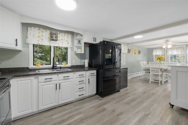 1034 Stafford Road, Tiverton, RI 02878