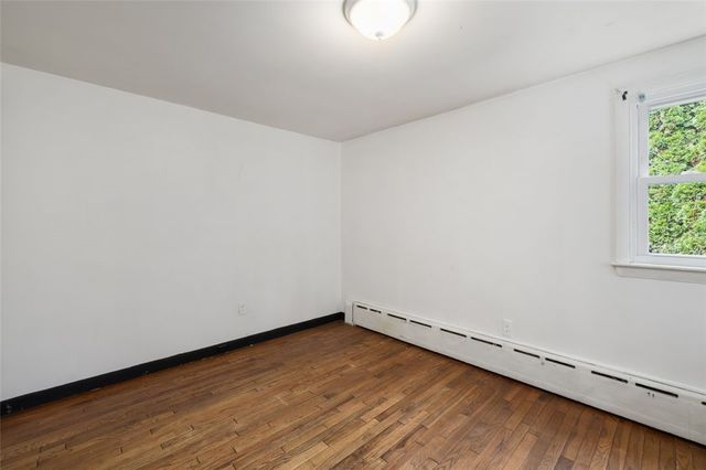 1034 Stafford Road, Tiverton, RI 02878