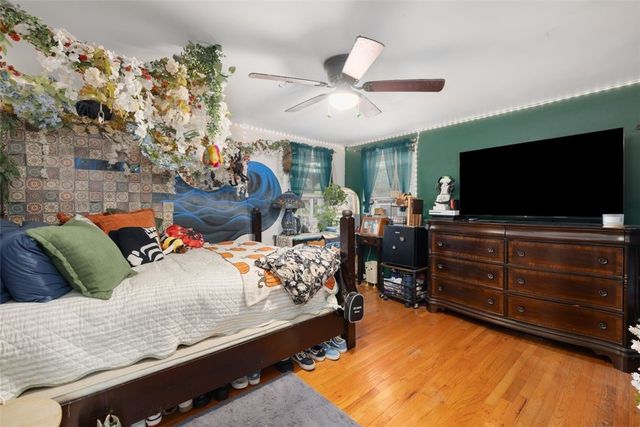 1034 Stafford Road, Tiverton, RI 02878