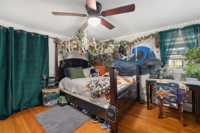 1034 Stafford Road, Tiverton, RI 02878