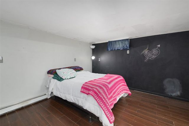 1034 Stafford Road, Tiverton, RI 02878