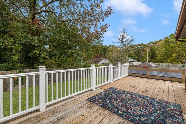 1034 Stafford Road, Tiverton, RI 02878
