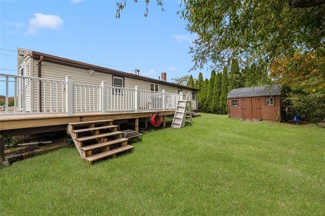 1034 Stafford Road, Tiverton, RI 02878