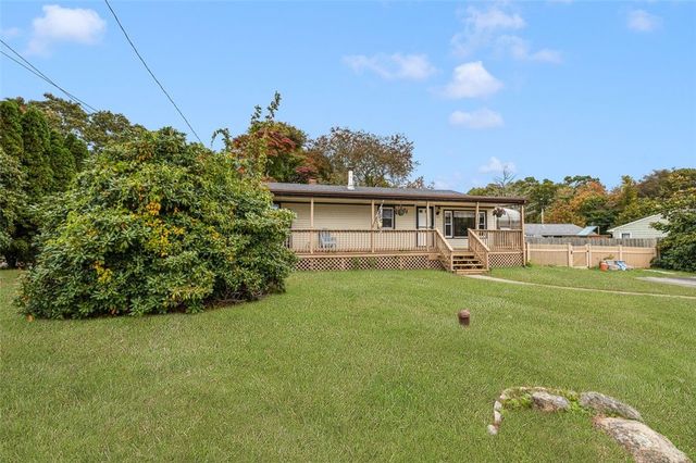 1034 Stafford Road, Tiverton, RI 02878