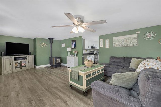 1034 Stafford Road, Tiverton, RI 02878