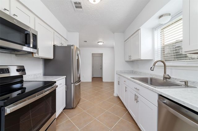 23802 Verngate Drive, Spring, TX 77373
