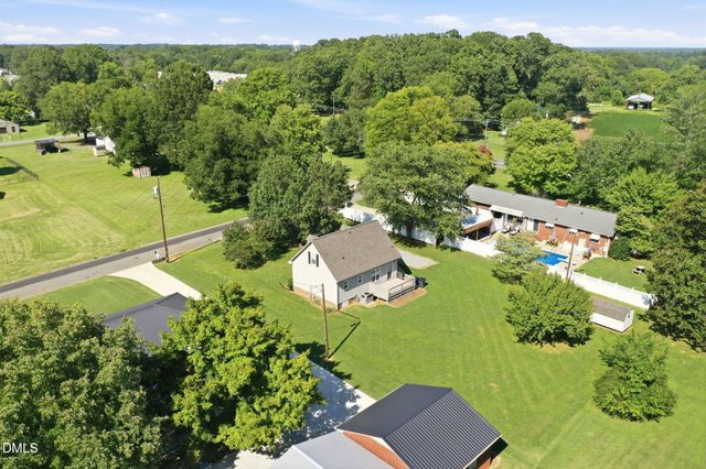 909 Highview Street, Haw River, NC 27258