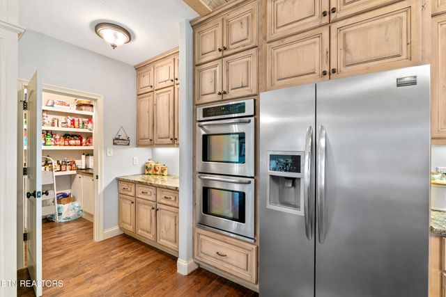 2001 Beals Chapel Rd, Lenoir City, TN 37772