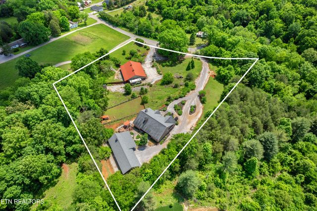 2001 Beals Chapel Rd, Lenoir City, TN 37772