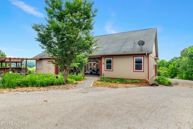 2001 Beals Chapel Rd, Lenoir City, TN 37772