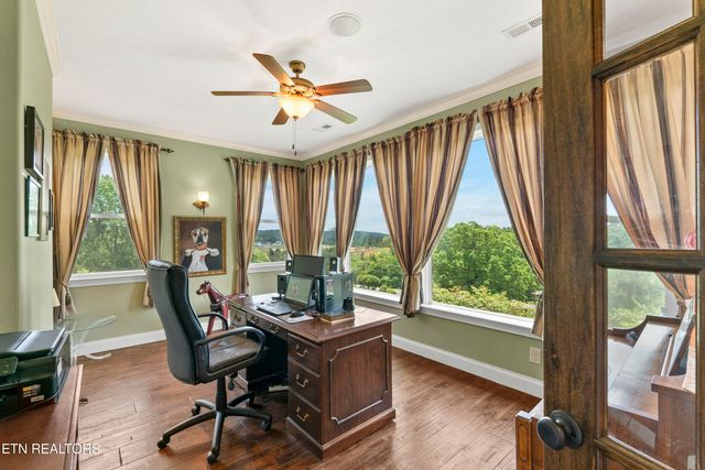 2001 Beals Chapel Rd, Lenoir City, TN 37772