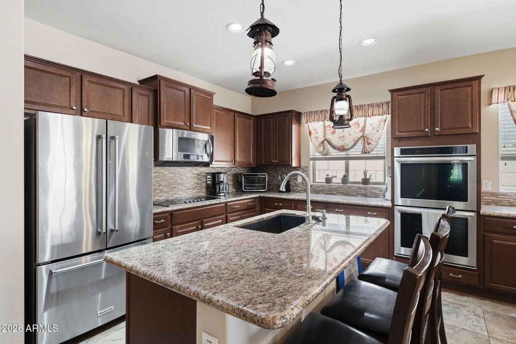 424 E CANYON ROCK Road, San Tan Valley, AZ 85143 — photo 4