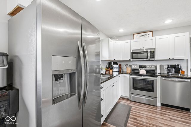 2626 E 500 N, Whiteland, IN 46184