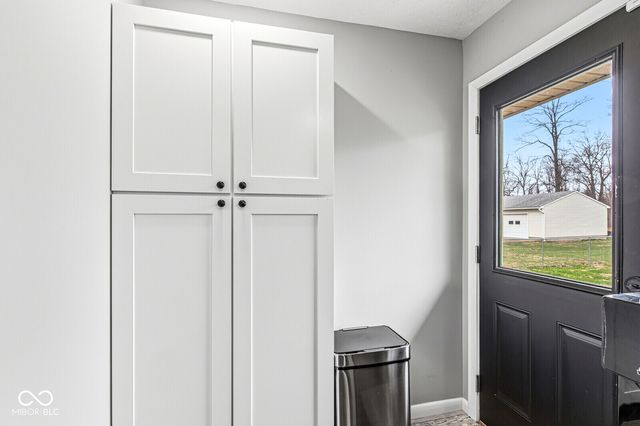 2626 E 500 N, Whiteland, IN 46184