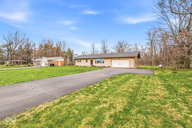 2626 E 500 N, Whiteland, IN 46184