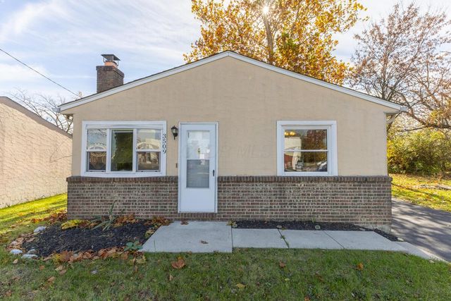 3509 1st Avenue, Urbancrest, OH 43123