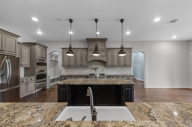 5658 Westerdale Drive, Fulshear, TX 77441