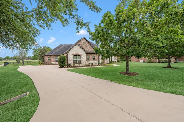 5658 Westerdale Drive, Fulshear, TX 77441
