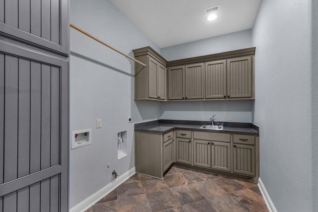 5658 Westerdale Drive, Fulshear, TX 77441