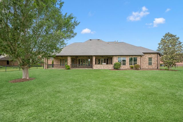 5658 Westerdale Drive, Fulshear, TX 77441