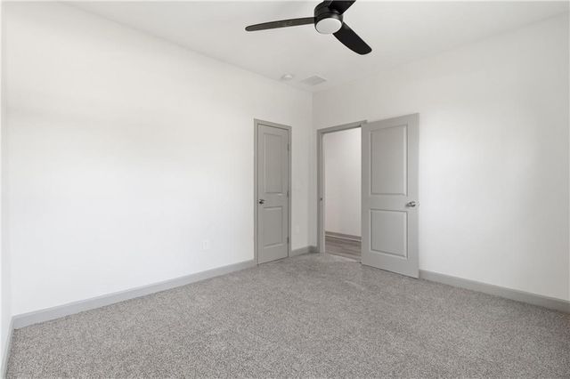 706 Pacific Avenue, Osawatomie, KS 66064