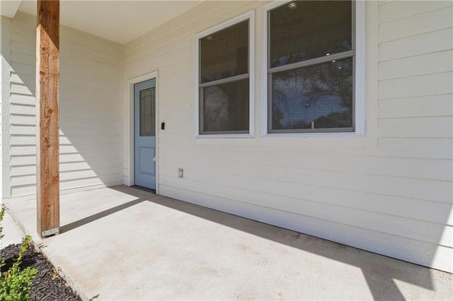 706 Pacific Avenue, Osawatomie, KS 66064