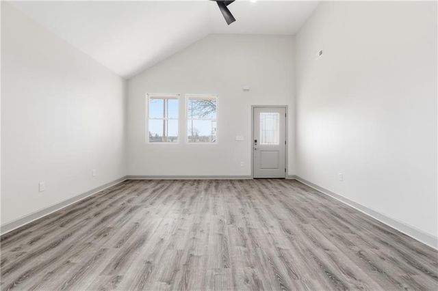 706 Pacific Avenue, Osawatomie, KS 66064