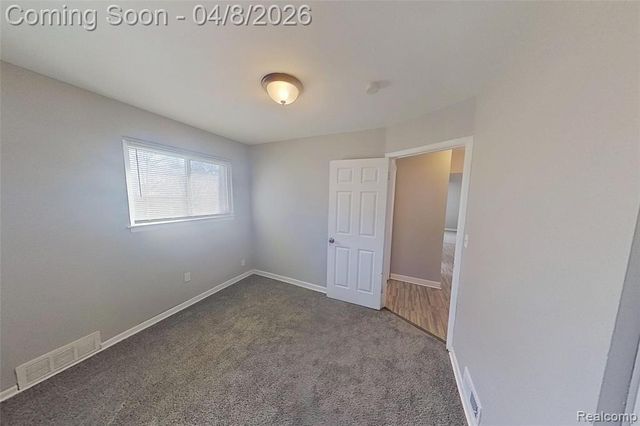 21622 Santa Clara, Detroit, MI 48219