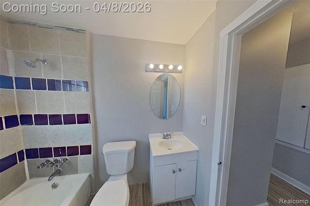 21622 Santa Clara, Detroit, MI 48219