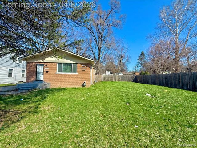 21622 Santa Clara, Detroit, MI 48219