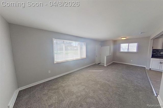 21622 Santa Clara, Detroit, MI 48219