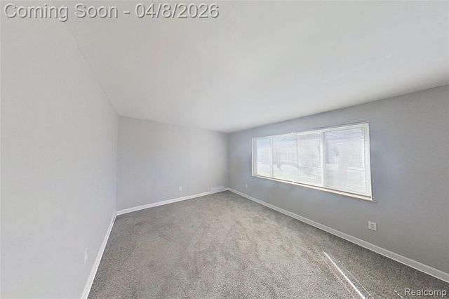 21622 Santa Clara, Detroit, MI 48219