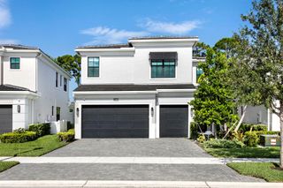 13450 Artisan Circle, Palm Beach Gardens, FL 33418