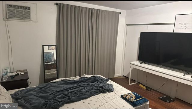 606 JOHNSTON ST, Philadelphia, PA 19148