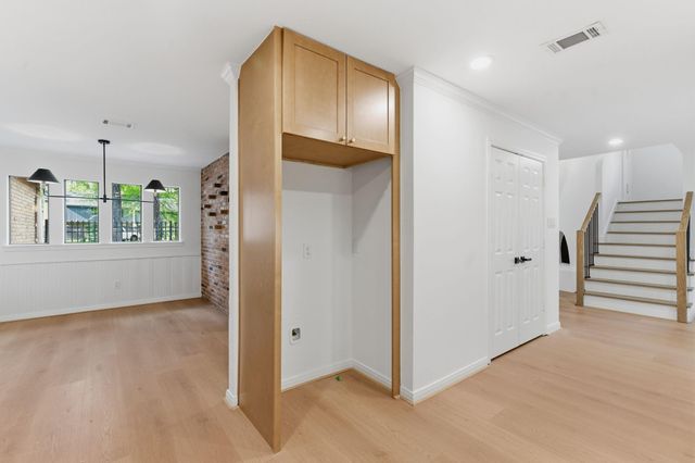 10909 Sweetspire Place, The Woodlands, TX 77380