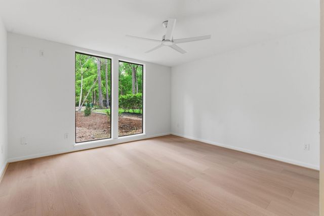 10909 Sweetspire Place, The Woodlands, TX 77380