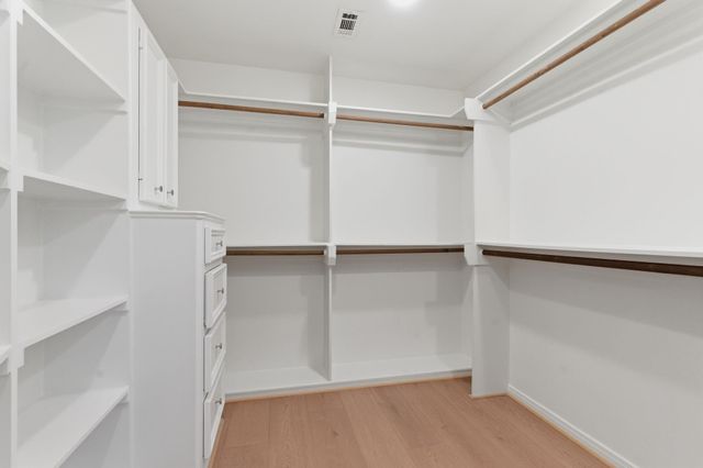 10909 Sweetspire Place, The Woodlands, TX 77380