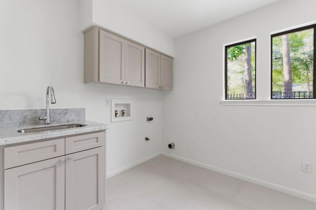 10909 Sweetspire Place, The Woodlands, TX 77380