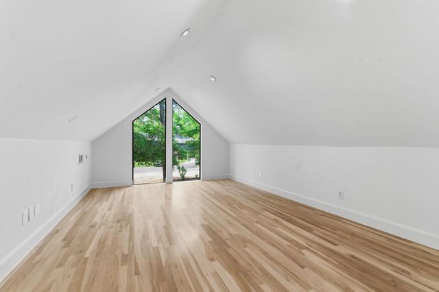 10909 Sweetspire Place, The Woodlands, TX 77380