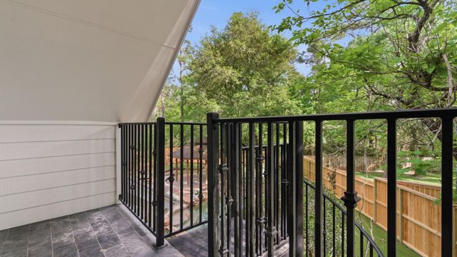 10909 Sweetspire Place, The Woodlands, TX 77380