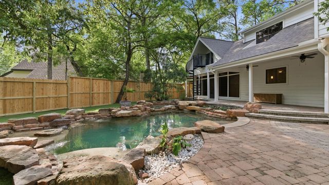 10909 Sweetspire Place, The Woodlands, TX 77380